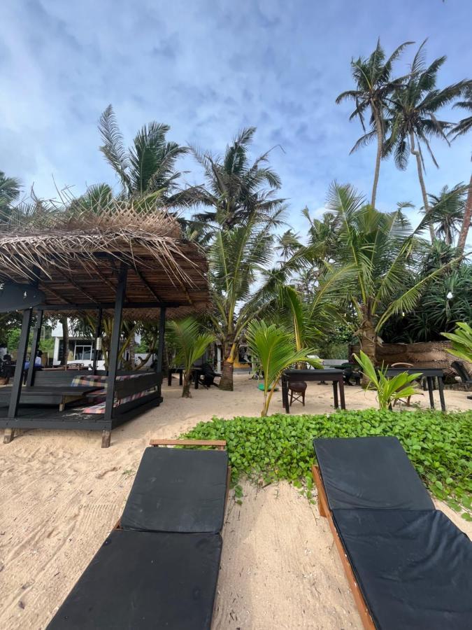 Sabine Holiday Resort And Restaurant 마타라 외부 사진